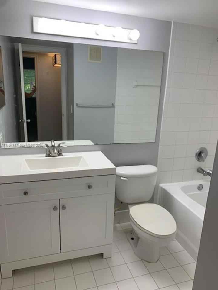 2061 Renaissance Boulevard ##303 - Photo 3 of 11