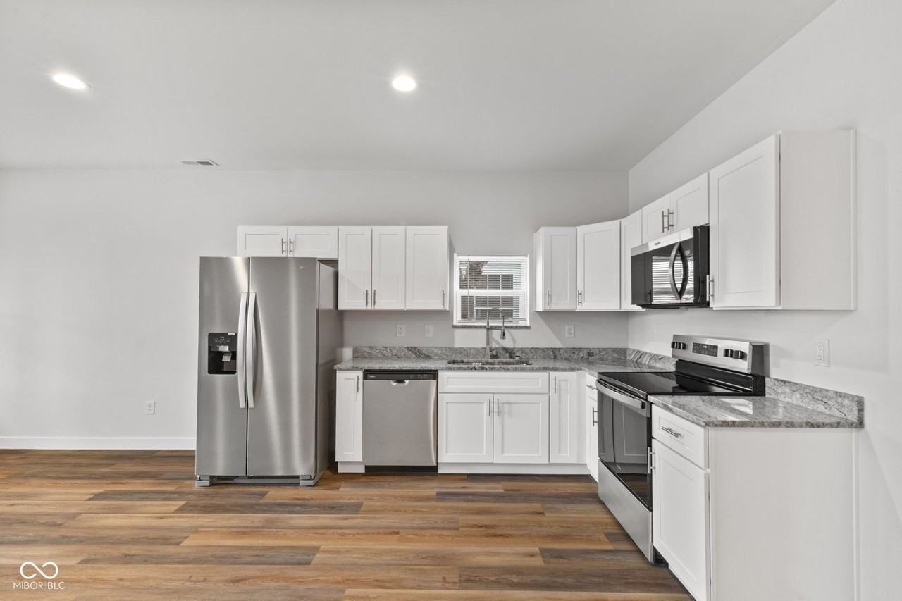 2711 Guilford Ave #A - Photo 5 of 28