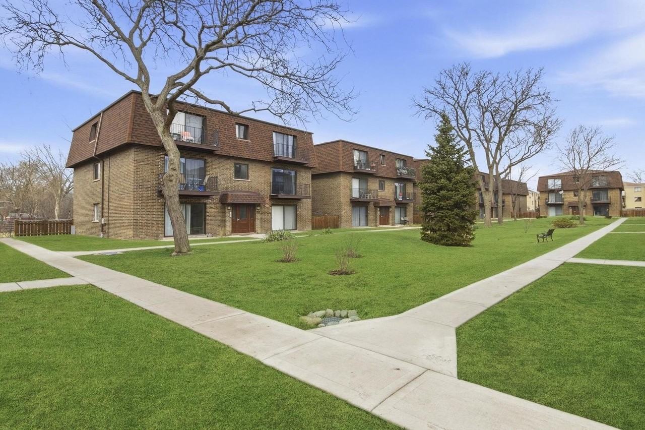 9803 Bianco Ter Unit D #D - Photo 2 of 14