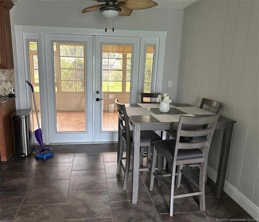 1365 Sw Gastador Ave - Photo 3 of 12