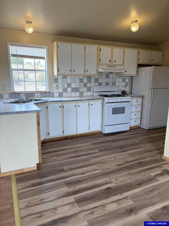 130 Bypass Rd - Photo 2 of 14