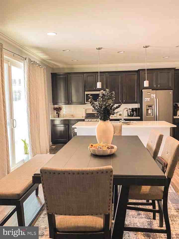 145 Wayland Rd - Photo 2 of 17