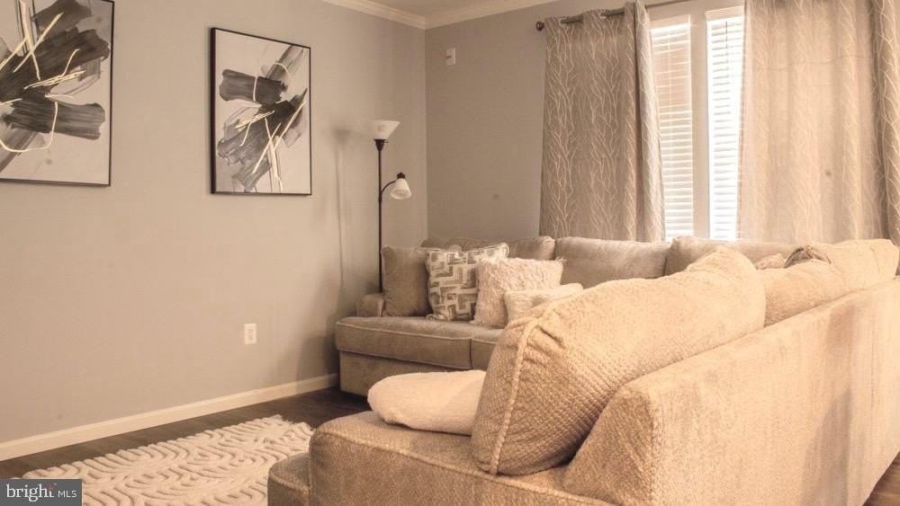 145 Wayland Rd - Photo 7 of 17