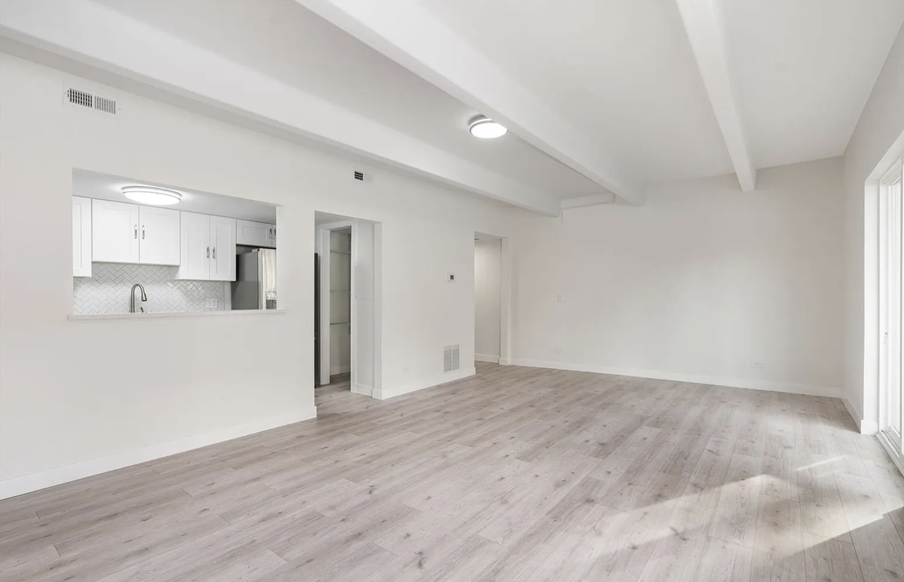 9725 East Harvard Avenue #330 - Photo 5 of 21