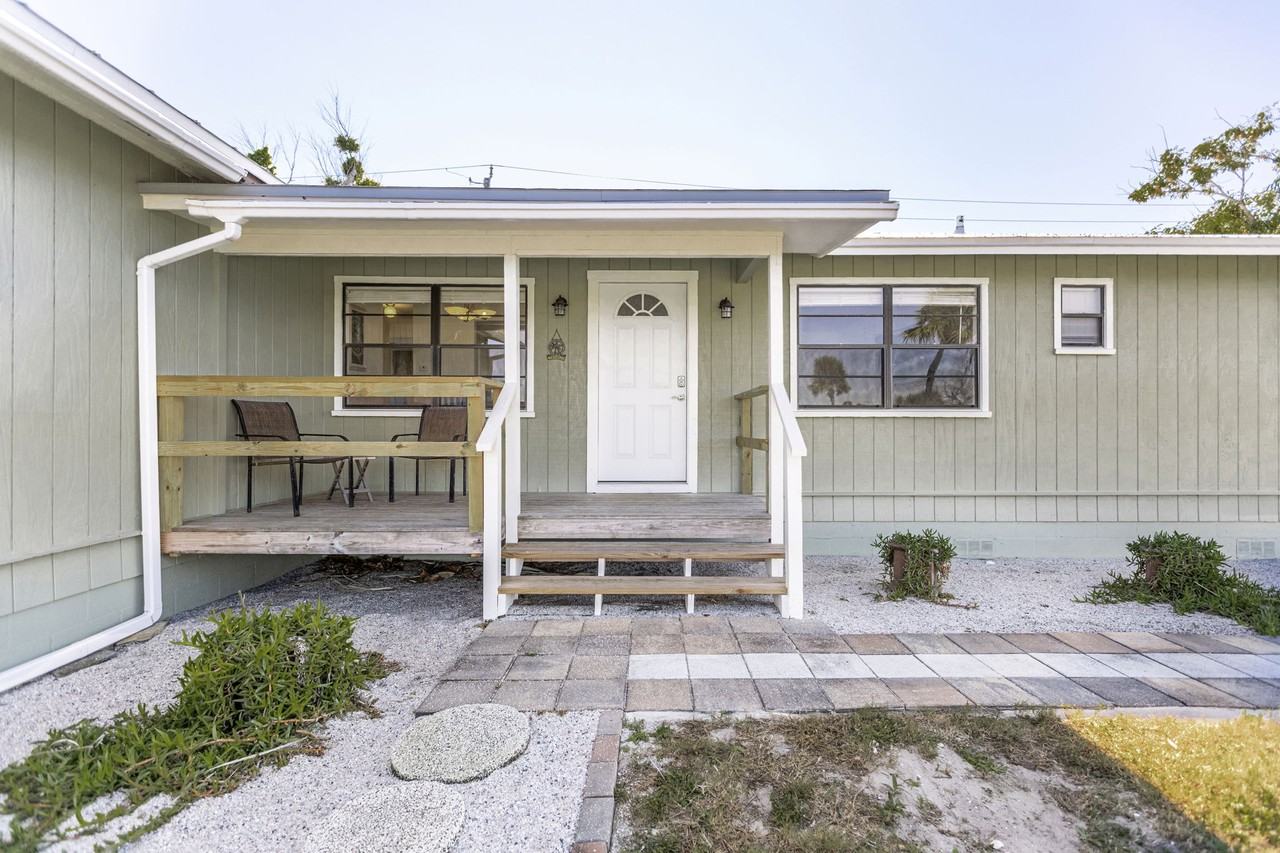 1493 New Point Comfort Road - Photo 5 of 26