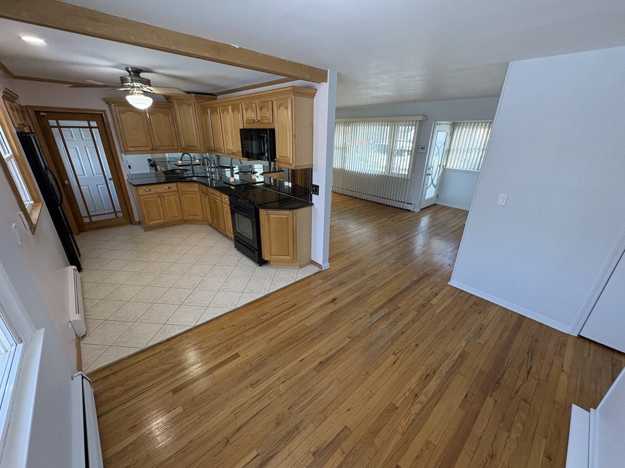 189 Vanderbilt Avenue - Photo 2 of 9