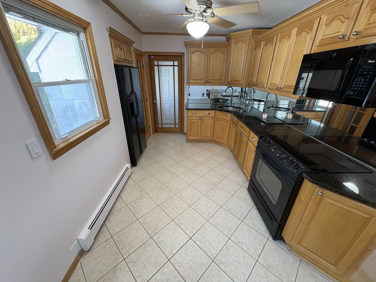 189 Vanderbilt Avenue - Photo 3 of 9