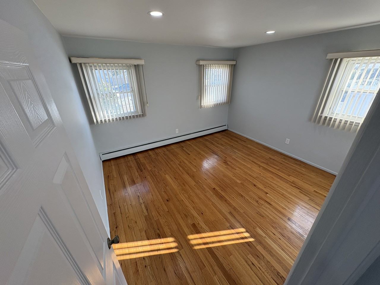 189 Vanderbilt Avenue - Photo 6 of 9