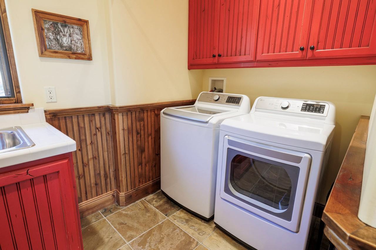 347 Luzern Rd - Photo 6 of 50