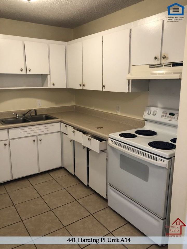 441 Harding Pl #A14 - Photo 4 of 22