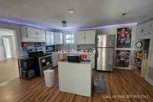 featured image of 52 Hayes St #1