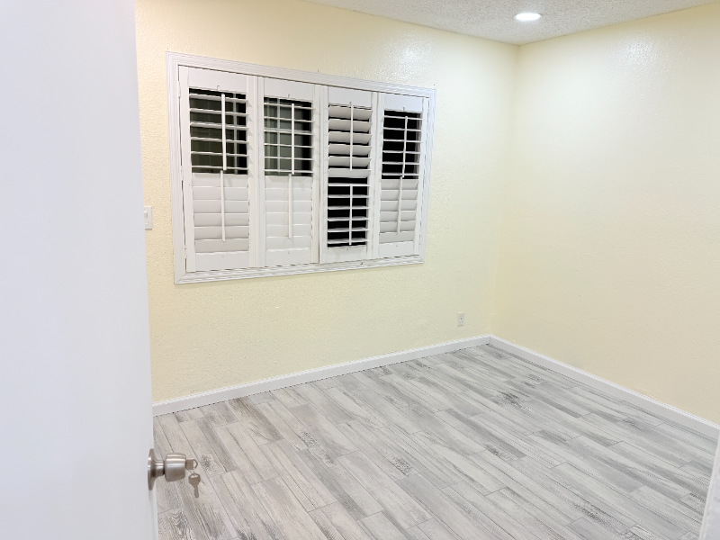 864 Stanford Ave #B - Photo 6 of 7