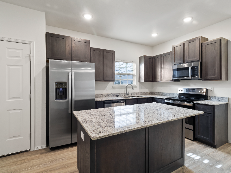 957 S Amarillo Ave #957-2 - Photo 5 of 20