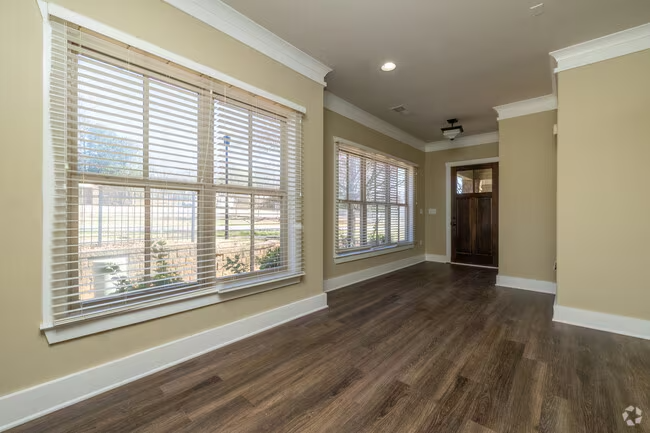 101 West Ln #1103 - Photo 2 of 8