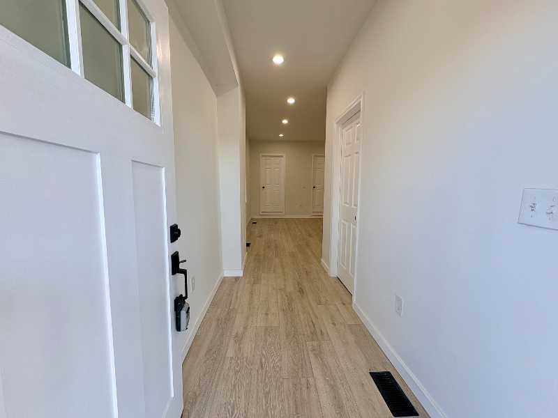 115 Crawford Ave #A - Photo 4 of 10