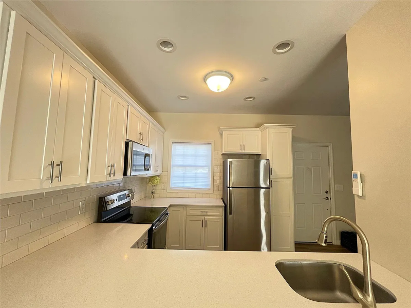 47 Park Ave - Photo 5 of 16