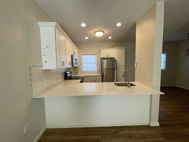 47 Park Ave - Photo 6 of 16