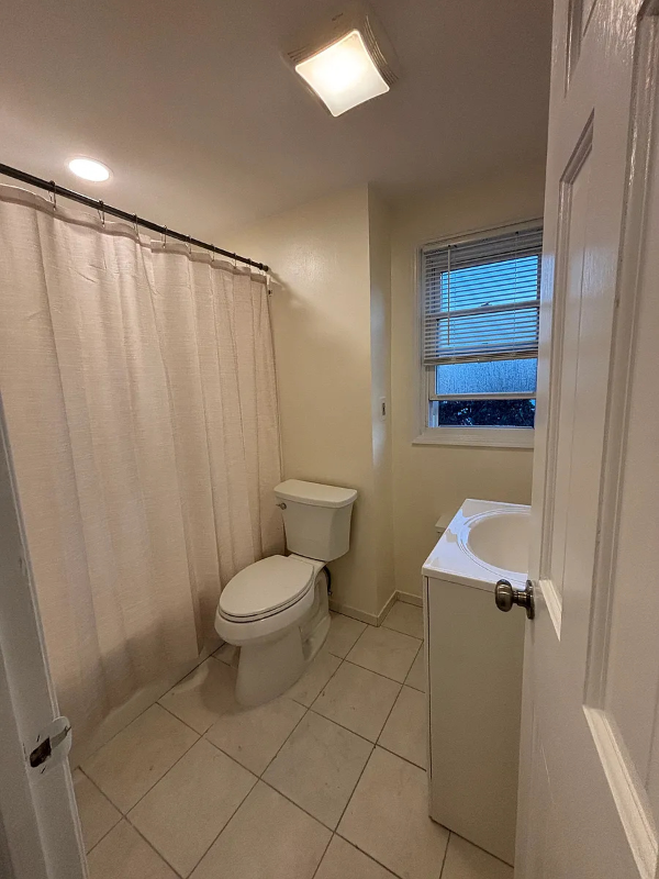 114 E Meadow Ave - Photo 5 of 11