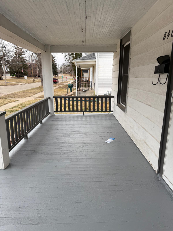 846 Roscoe Ave - Photo 2 of 21