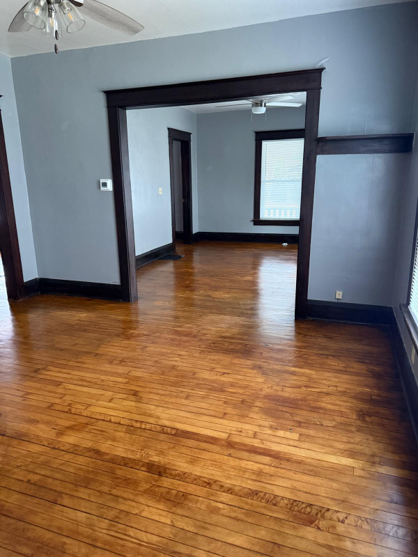 846 Roscoe Ave - Photo 3 of 21