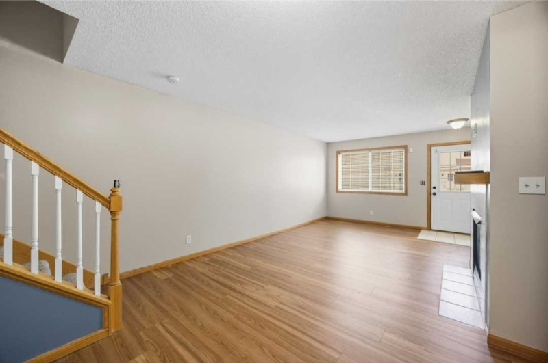 17433 Glacier Way - Photo 4 of 14