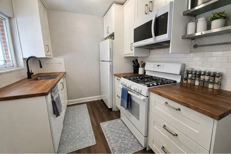 762 Fairfax St - Photo 3 of 8
