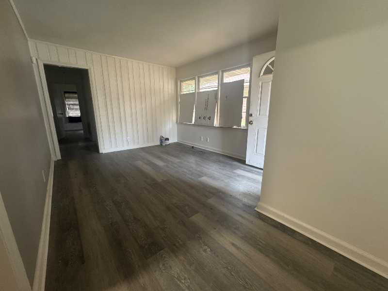 4343 Summerhill Dr - Photo 4 of 12