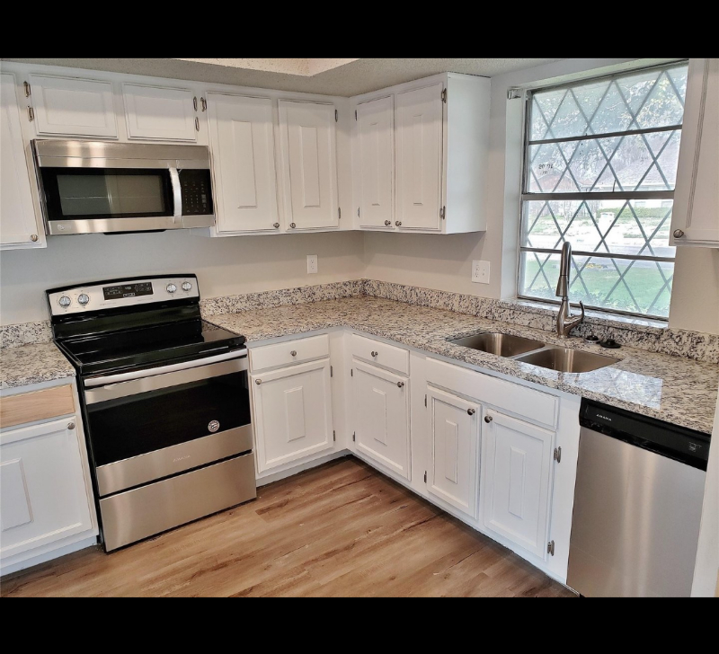 2752 Meadow Isle Ln - Photo 2 of 20