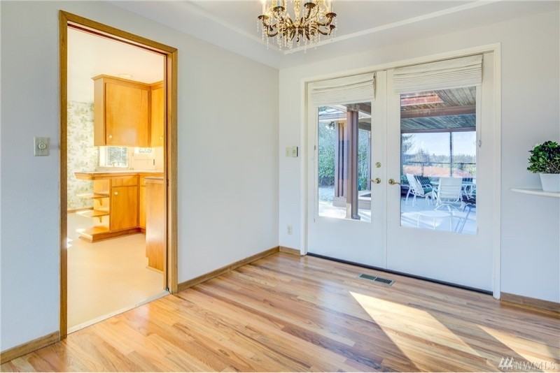 1811 N 147th St - Photo 3 of 25