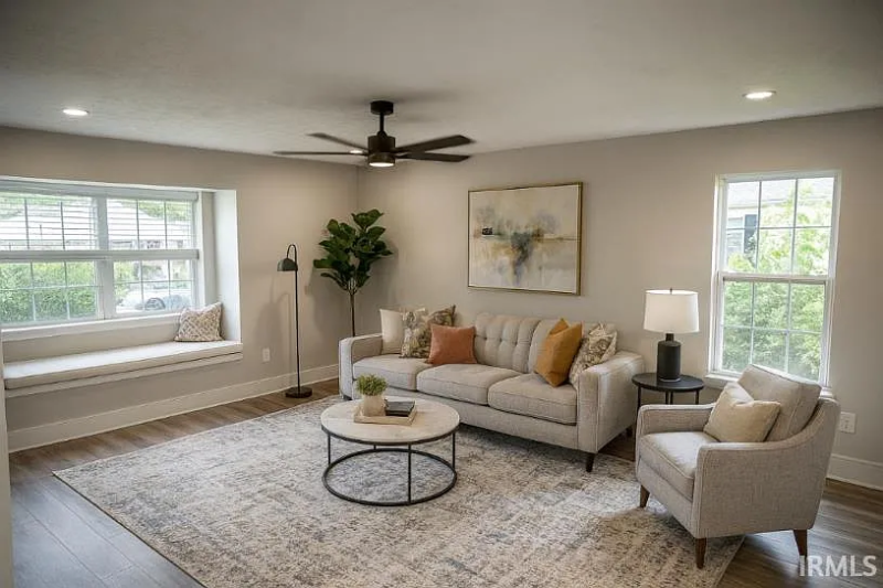 916 E Dixon St - Photo 2 of 20