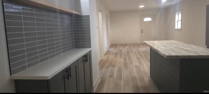 1117 N Iowa St - Photo 6 of 10