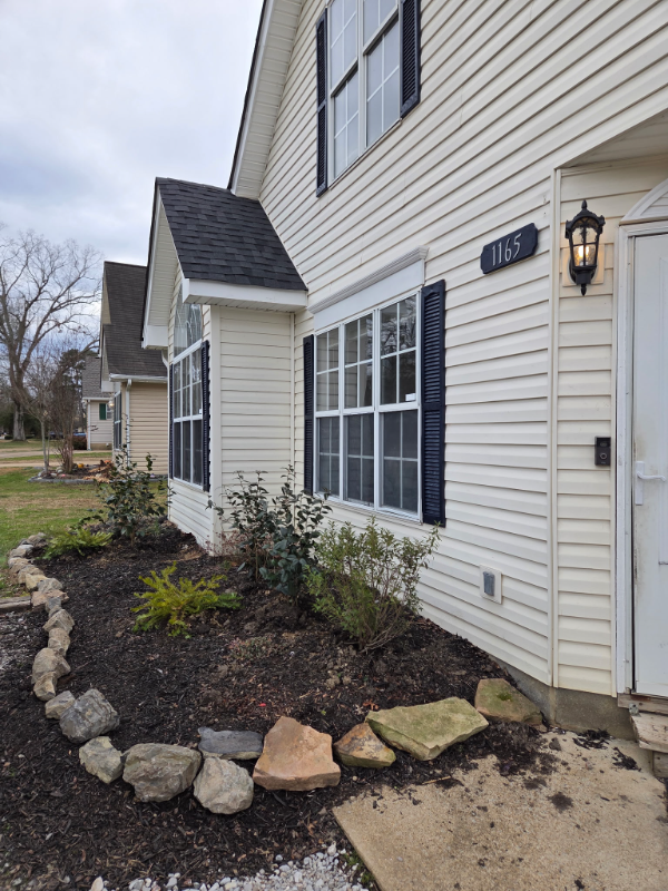 1165 Greens Rd - Photo 2 of 7