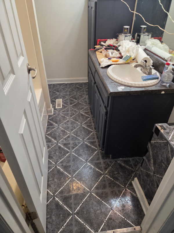 1165 Greens Rd - Photo 3 of 7