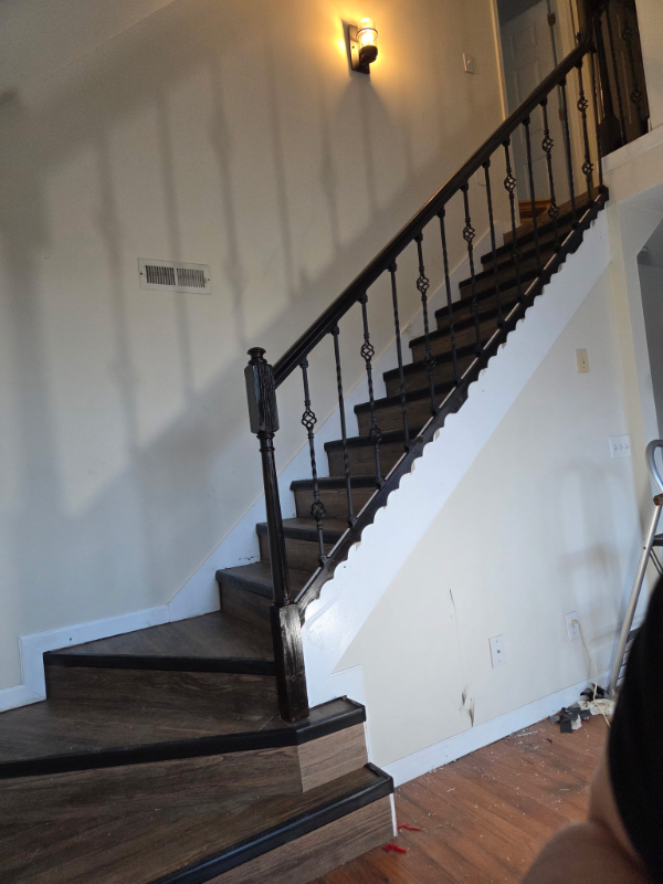 1165 Greens Rd - Photo 4 of 7