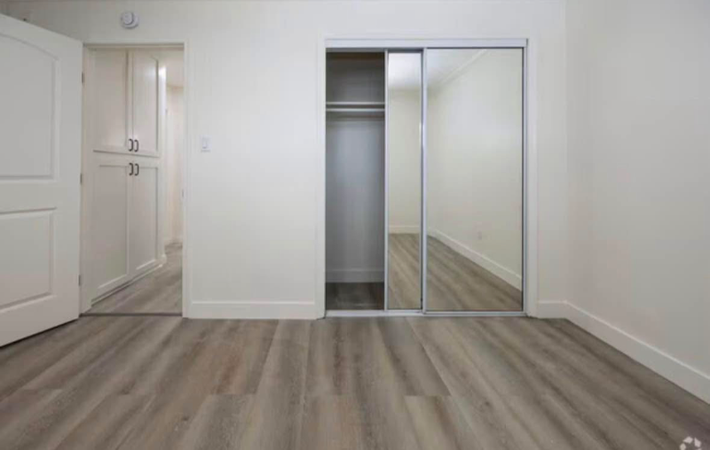 1401 Superior Ave #A - Photo 4 of 7