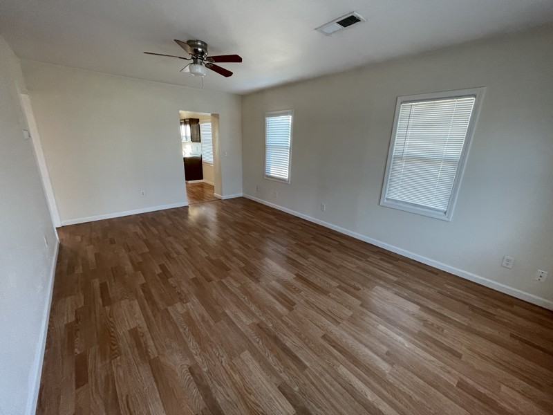 1513 Marin St - Photo 2 of 14