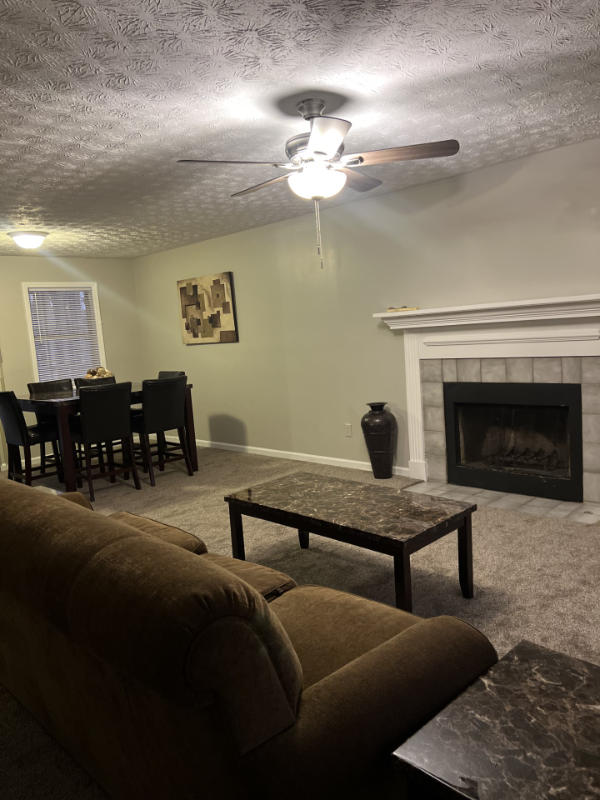 4921 Ivey Ln - Photo 6 of 10