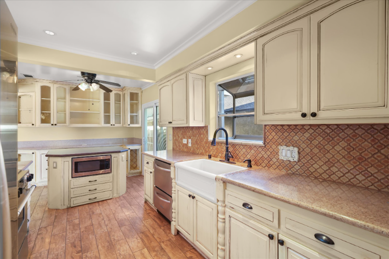 24427 Ward St #1 - Photo 5 of 20