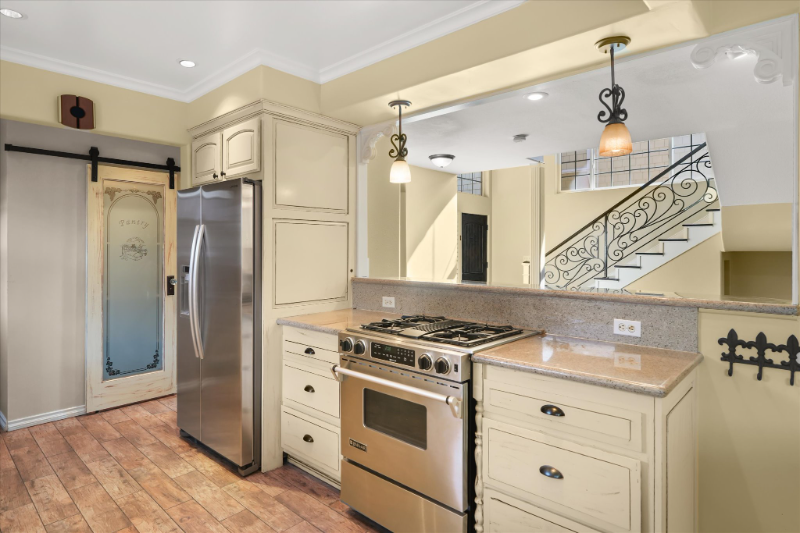 24427 Ward St #1 - Photo 7 of 20