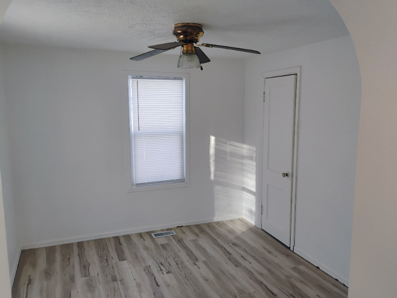 209 1st Ave - Photo 3 of 15