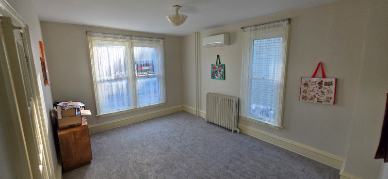 621 6th St Se - Photo 3 of 19