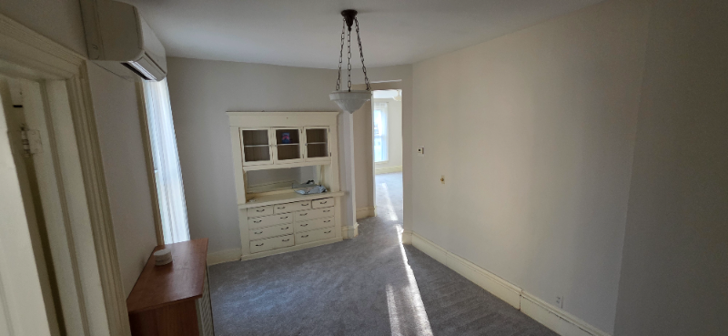 621 6th St Se - Photo 5 of 19