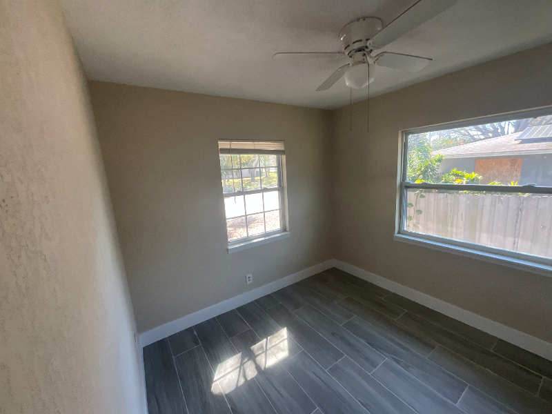 32 8th Ave Se - Photo 5 of 15