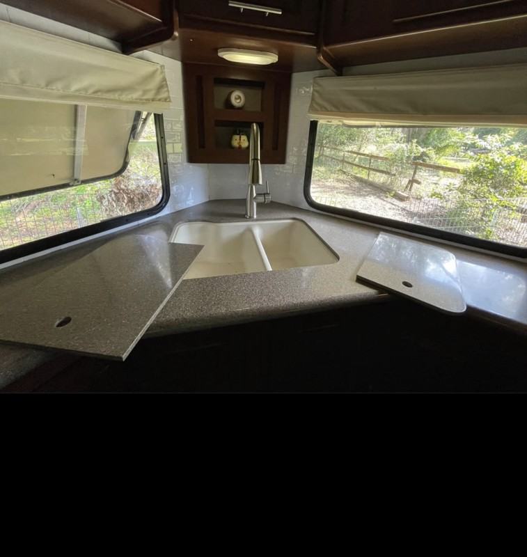 2750 Lent Rd - Photo 5 of 16