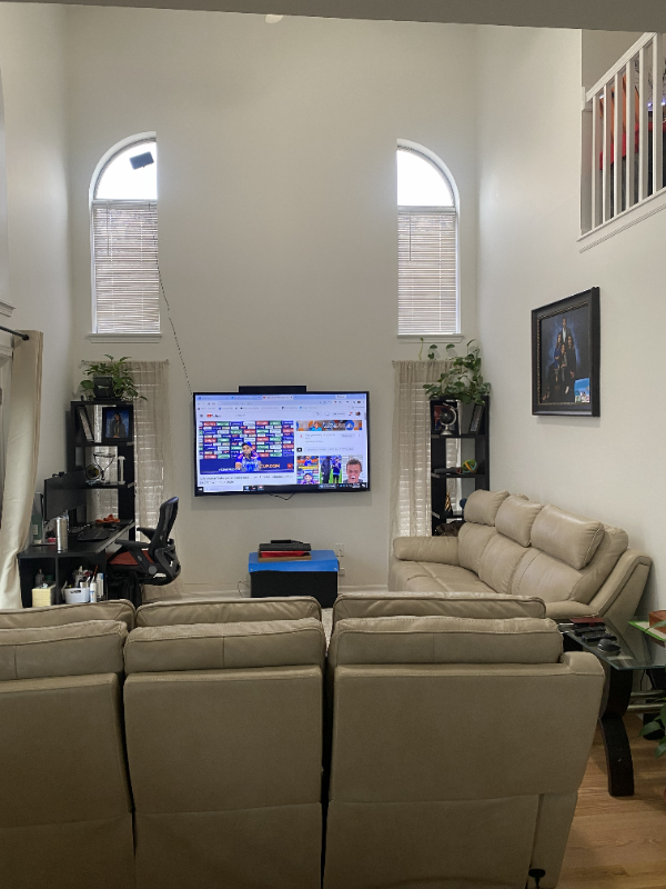 712 Legends Dr - Photo 5 of 13