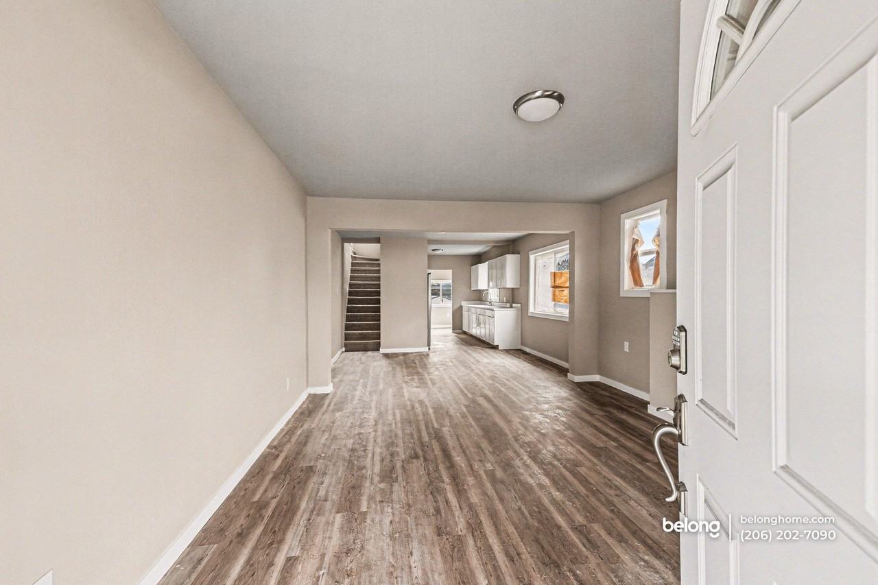 2311 S L St - Photo 2 of 17