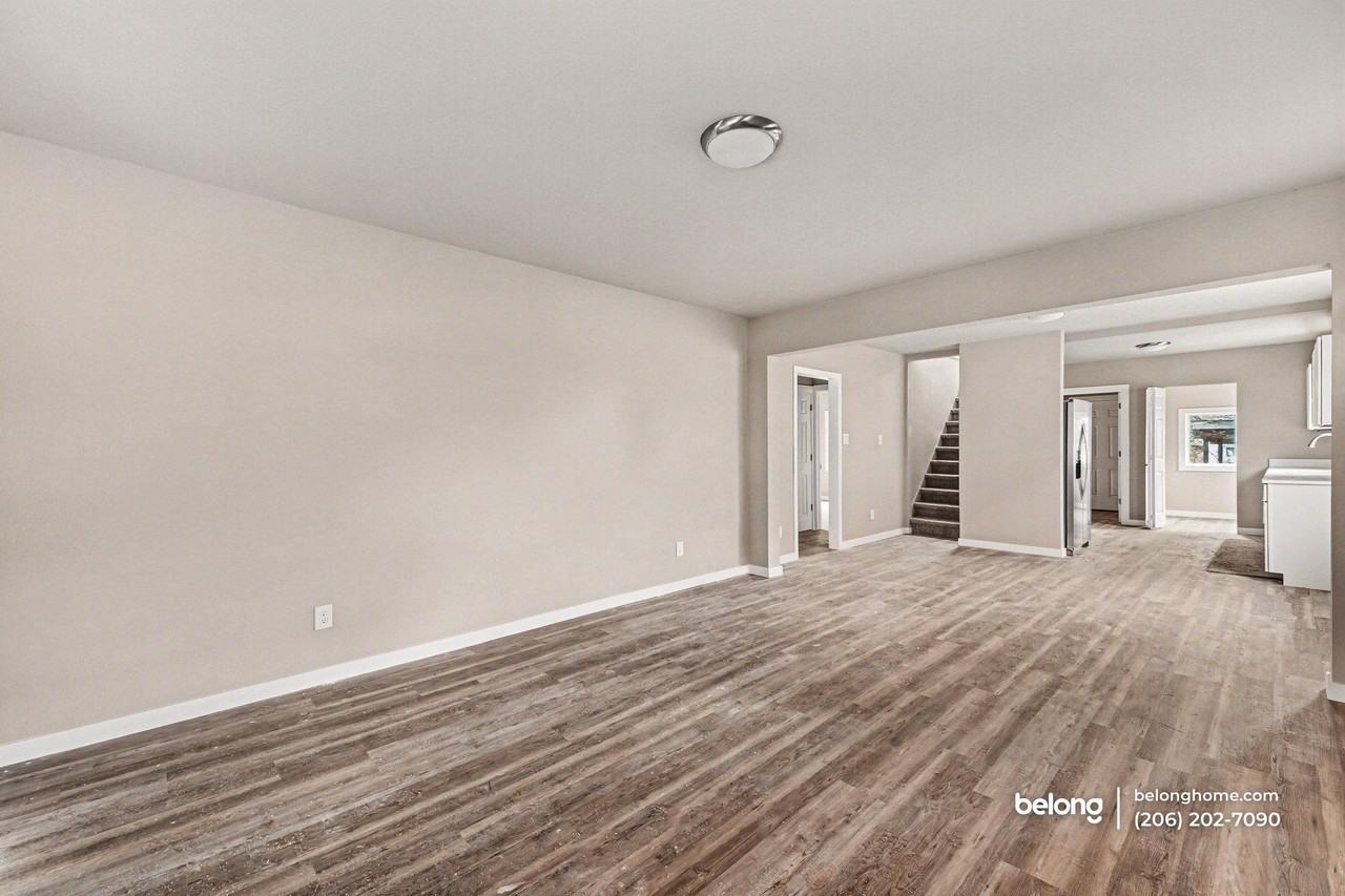 2311 S L St - Photo 4 of 17