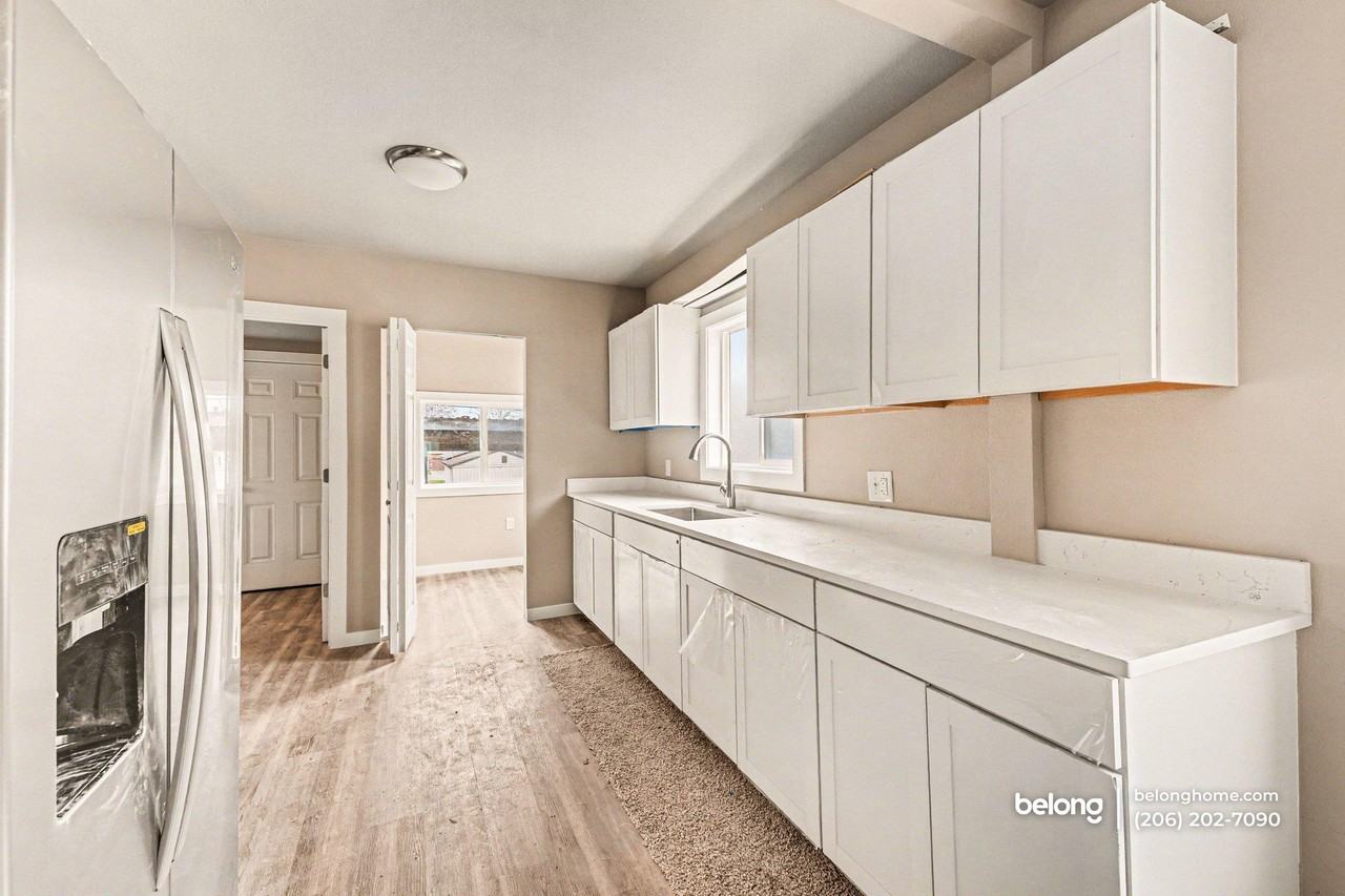 2311 S L St - Photo 6 of 17