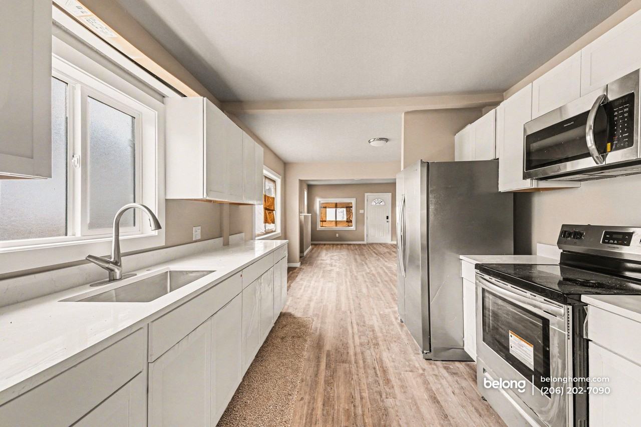 2311 S L St - Photo 7 of 17