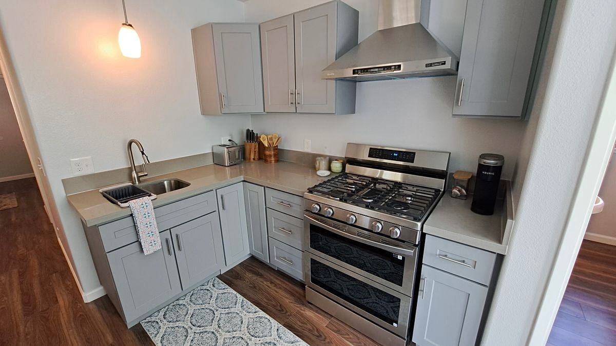 3983 2nd Ave - Photo 5 of 11